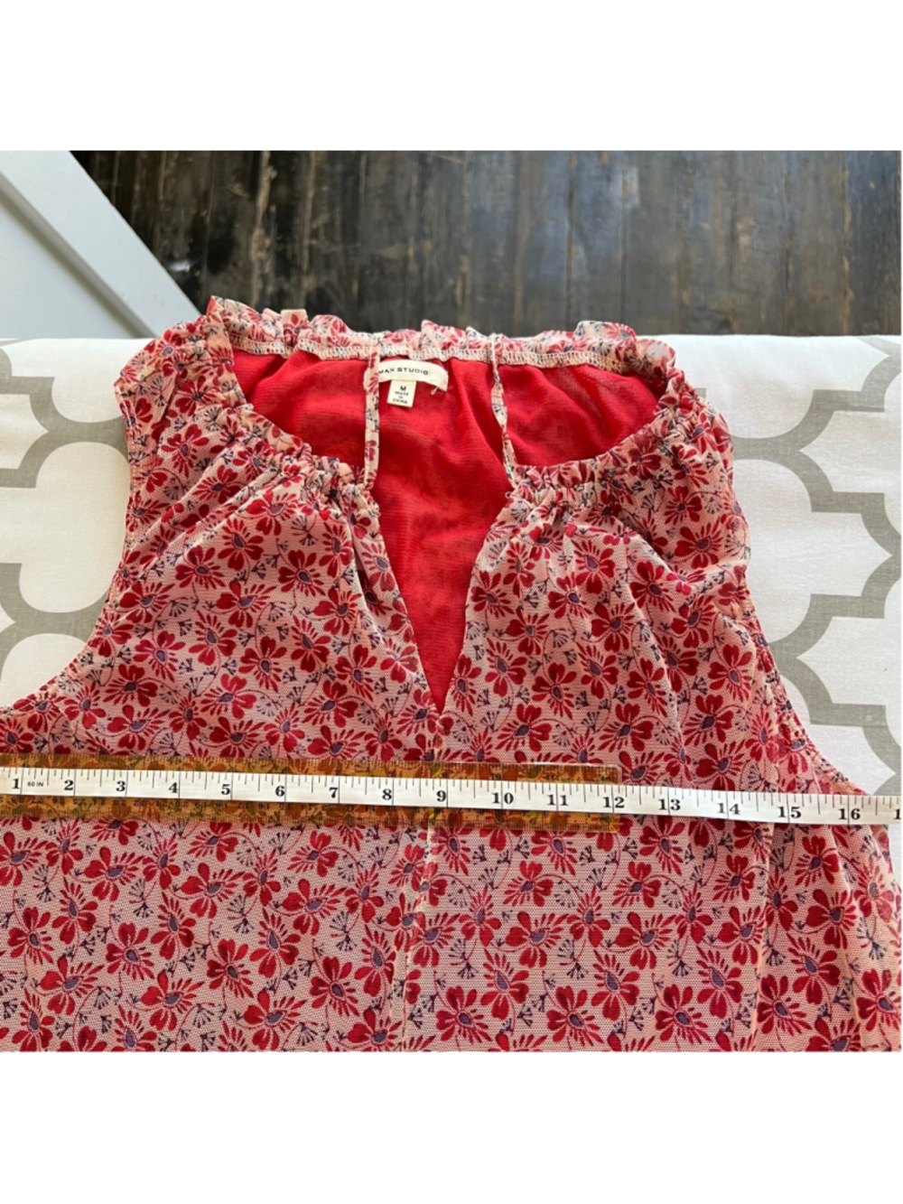 MAX STUDIO Red White Floral Tunic Top M - Picture 5 of 5